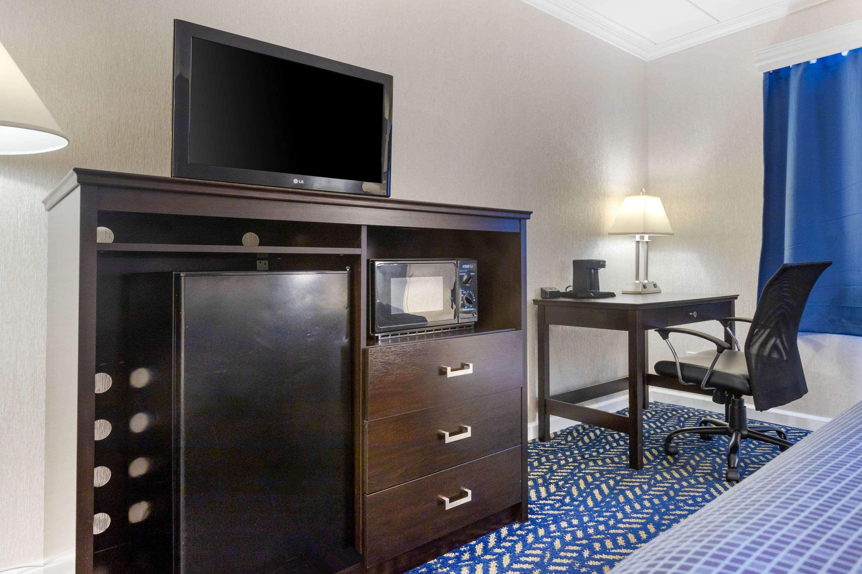 Econo Lodge Hicksville Esterno foto