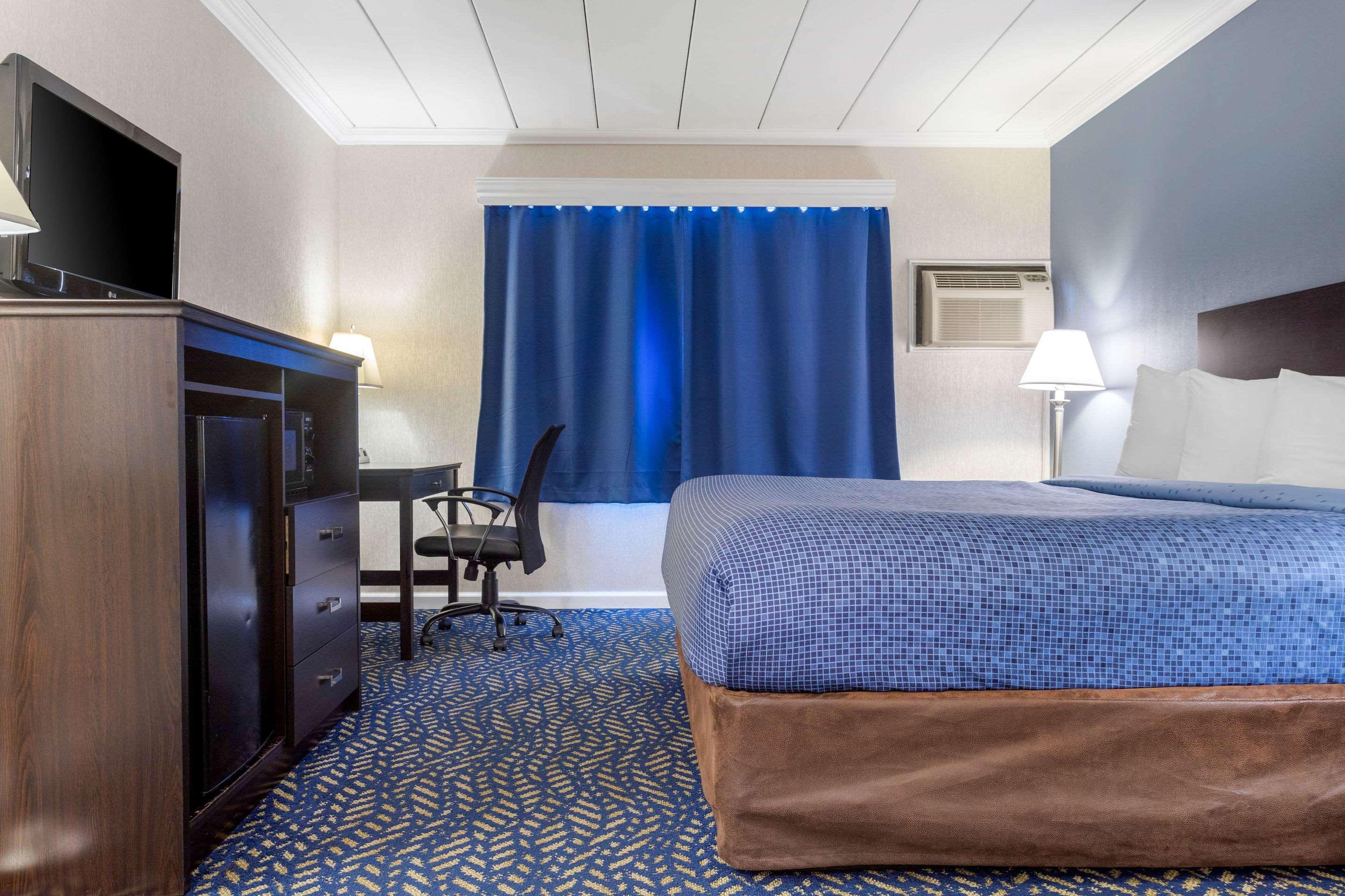 Econo Lodge Hicksville Esterno foto