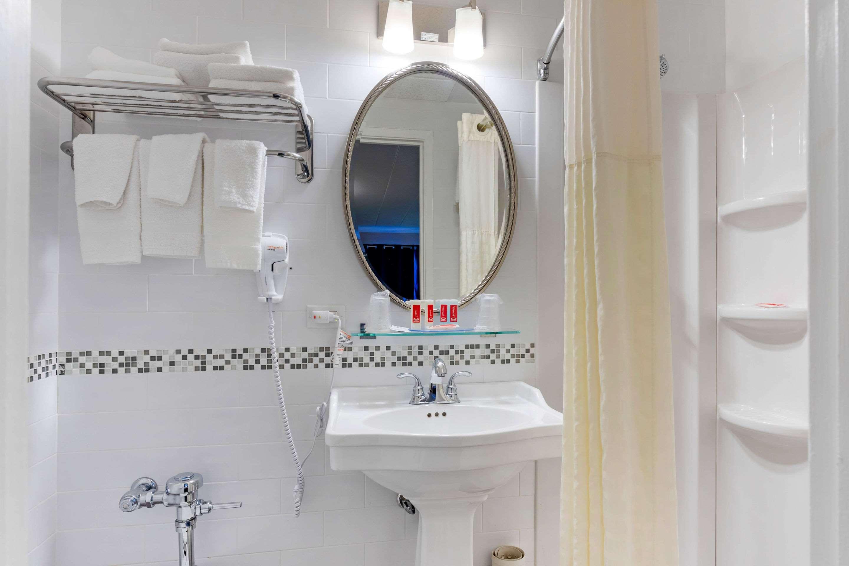 Econo Lodge Hicksville Esterno foto