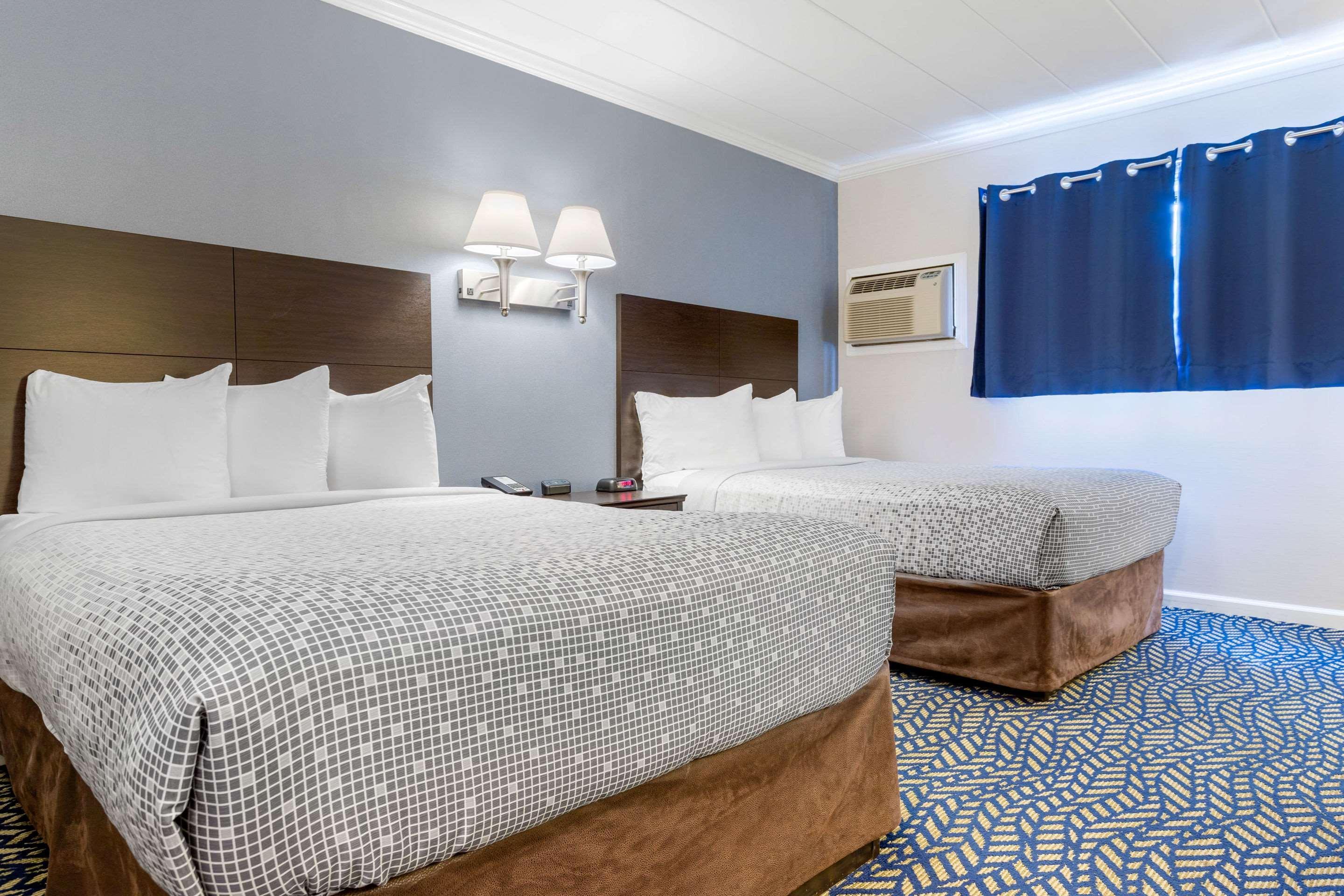 Econo Lodge Hicksville Esterno foto