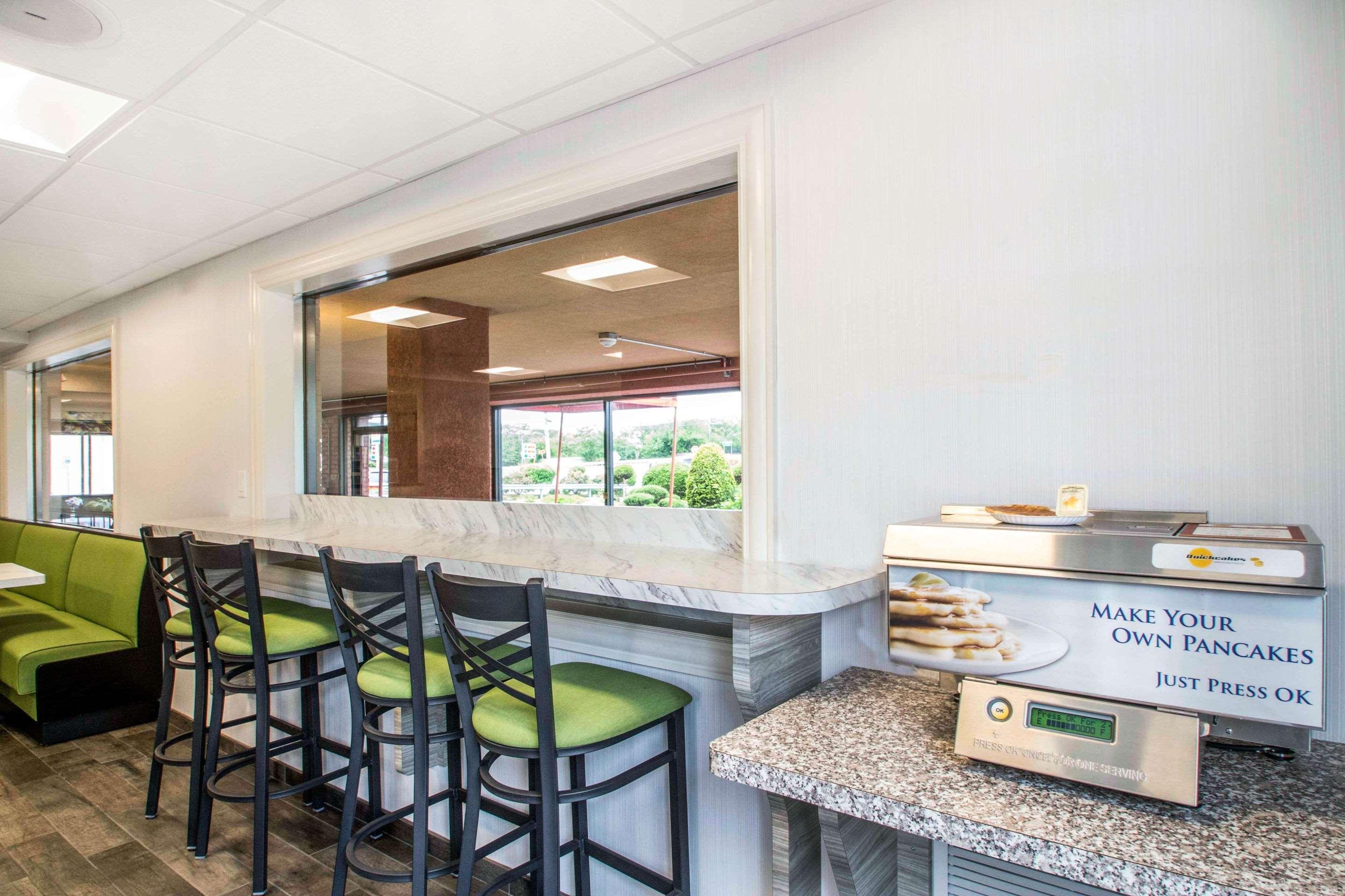 Econo Lodge Hicksville Esterno foto