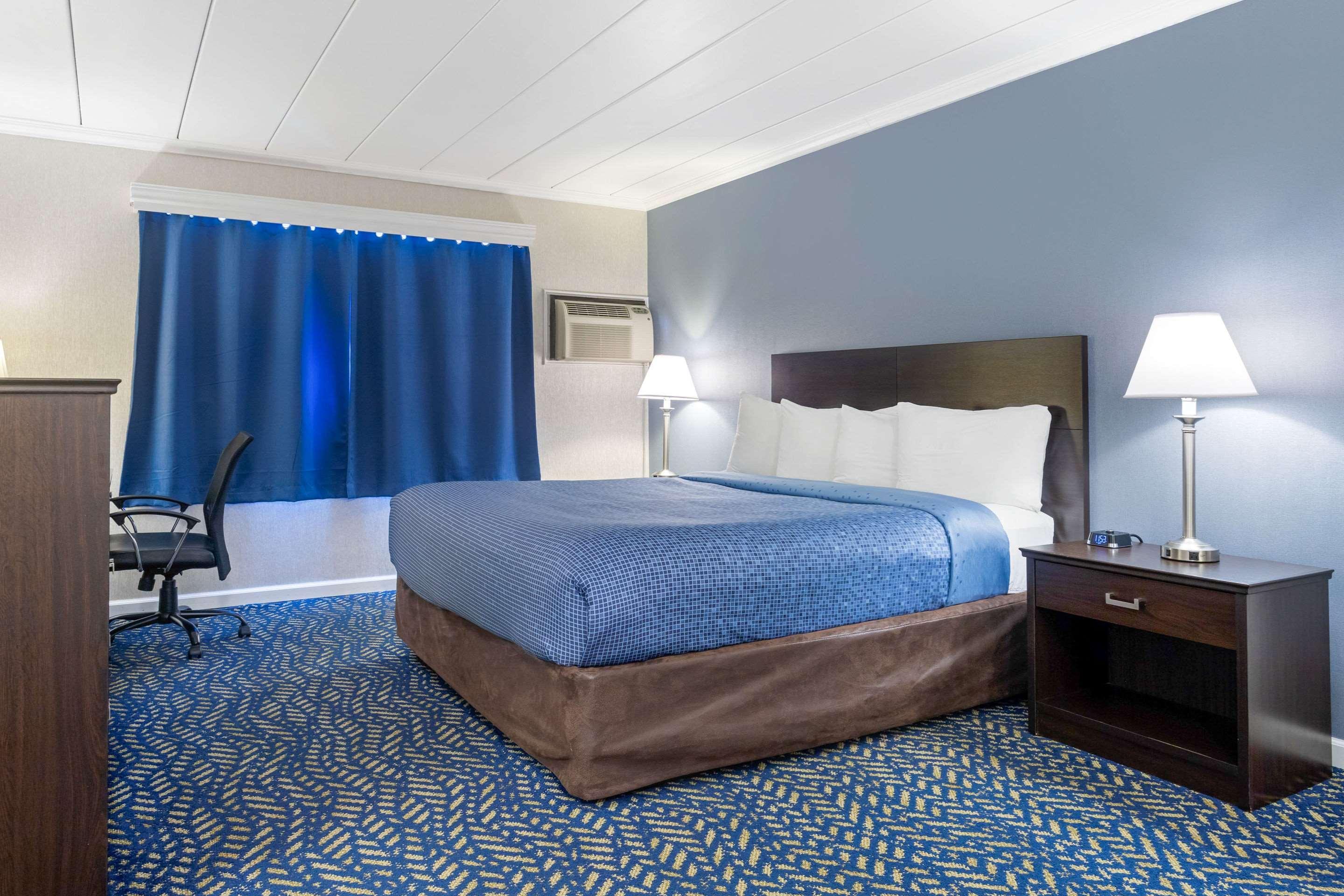 Econo Lodge Hicksville Esterno foto